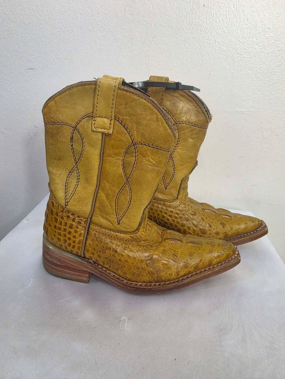 Gavelleros Kid's Crocodile Buttercup Leather Print Boots Botas